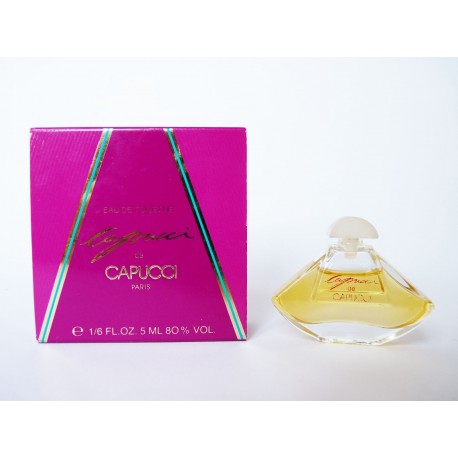 Miniature de parfum Capucci de Capucci