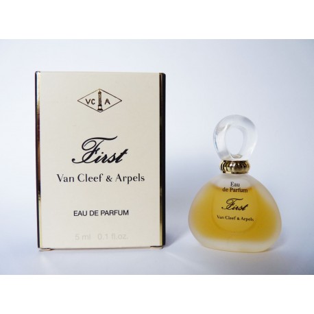 Miniature de parfum First de Van Cleef & Arpels