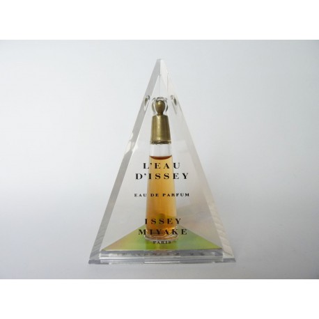 Miniature de parfum L'eau d'Issey de Issey Miyake