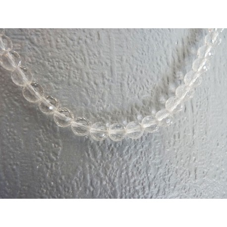 Collier vintage en perles de verre transparent multi-facettes