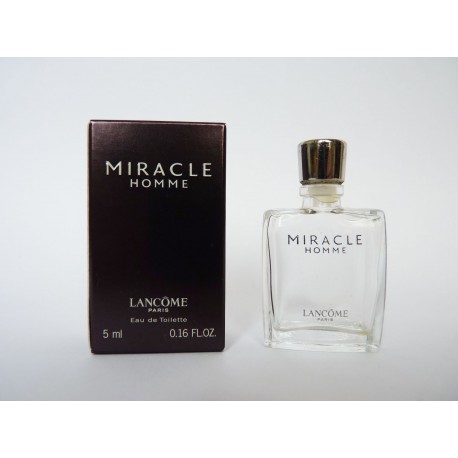 Miniature de parfum Miracle Homme de Lancôme
