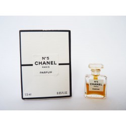 Miniature de parfum N°5 de Chanel