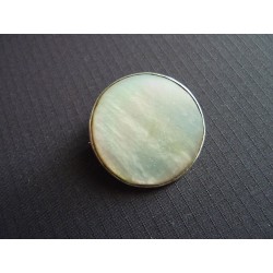 Broche pastille de nacre