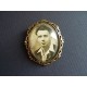 Broche médaillon portrait d'homme 1940