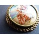 Broche ancienne médaillon en porcelaine Limoges