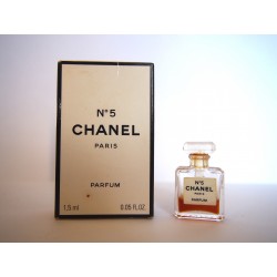 Miniature de parfum N°5 de Chanel