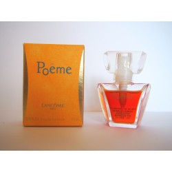 Miniature de parfum Poême de Lancôme