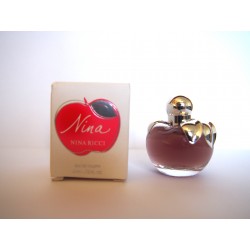 Miniature de parfum Nina de Nina Ricci