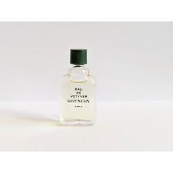 miniature de parfum Eau de Vetyver de Givenchy
