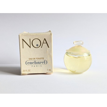 Miniature de parfum Noa de Cacharel