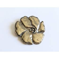 Broche Cacharel