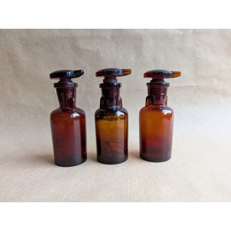 Trio de flacons ambrés