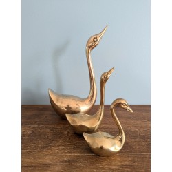 Trio de cygnes en laiton