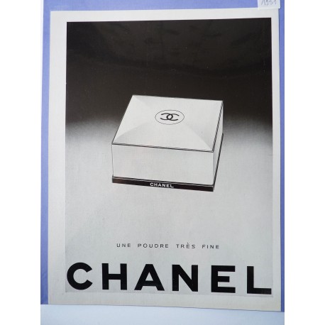 Ancienne publicité originale noir & blanc pour la poudre Chanel 1951